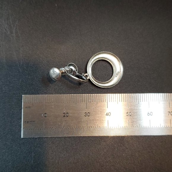 925 Sterling Silver Unique Pattern Screw On Earrings - Picture 5 of 6